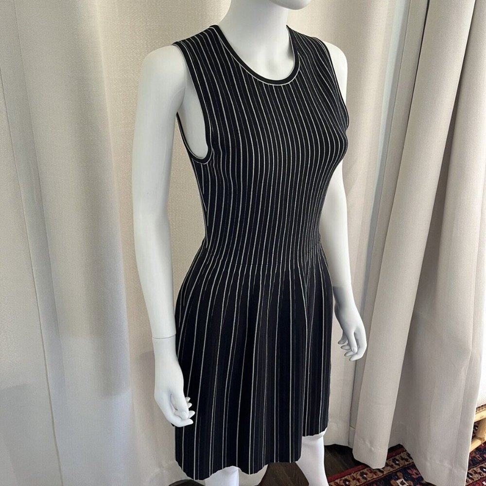 Theory Structured Shell Lustrate Black White Stri… - image 8